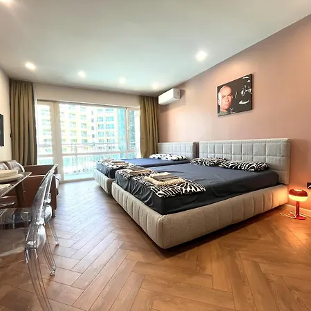 Miramar Front Family Deluxe No Swim Pool Access 써니비치
