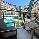 شقة Miramar Front Family Deluxe No Swim Pool Access ساني بيتش