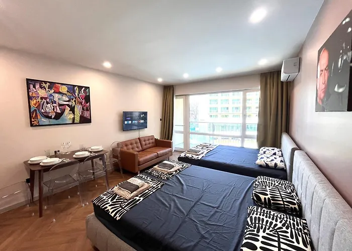 Miramar Front Family Deluxe No Swim Pool Access Appartement *