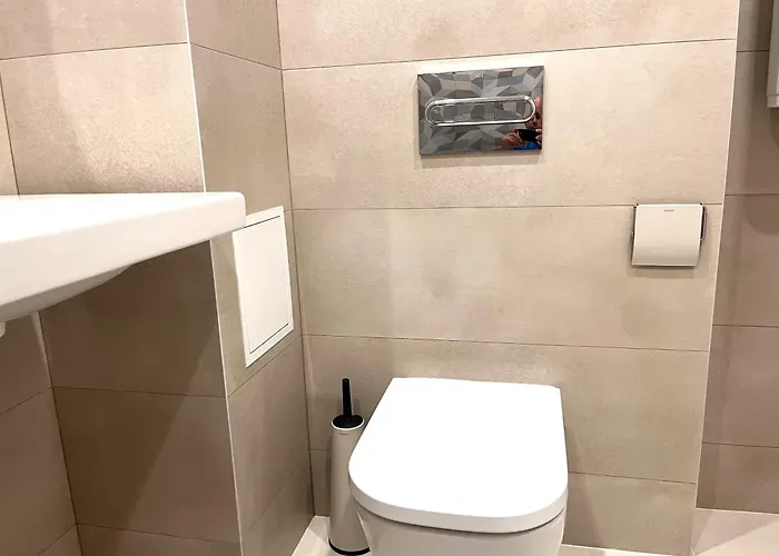 Miramar Front Family Deluxe No Swim Pool Access Slantchev Briag