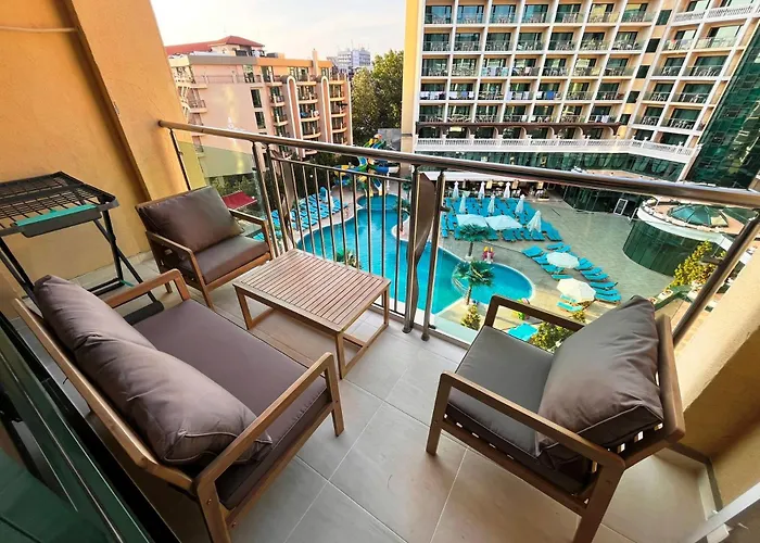 Miramar Front Family Deluxe No Swim Pool Access *