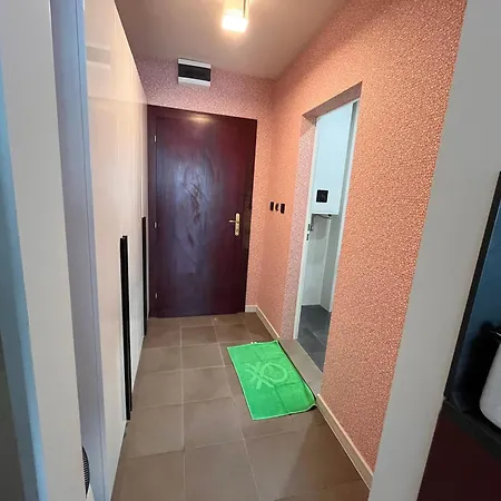 Miramar Front Family Deluxe No Swim Pool Access Апартаменты *